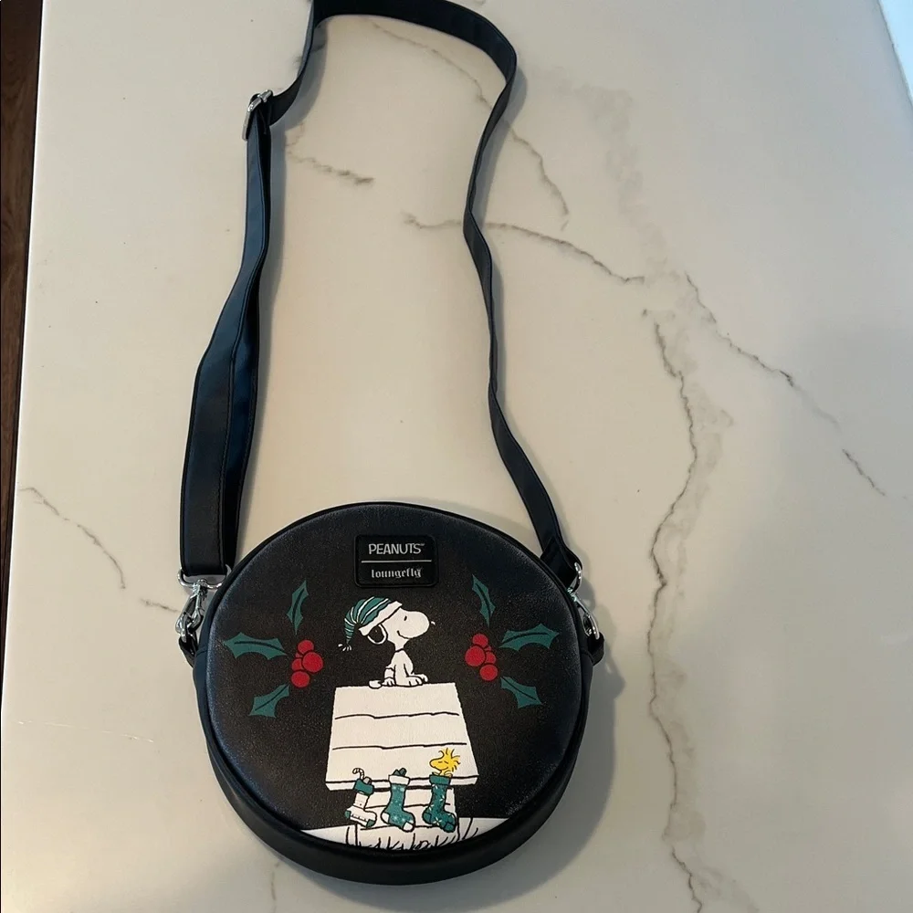 Loungefly Peanuts Snoopy Holiday Wreath Crossbody Bag